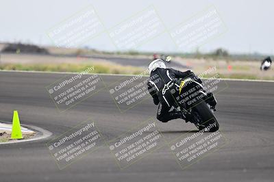 media/Apr-18-2025-TrackDaz (Fri) [[45f5874c44]]/C Group/Session 2 (Turn 10)/